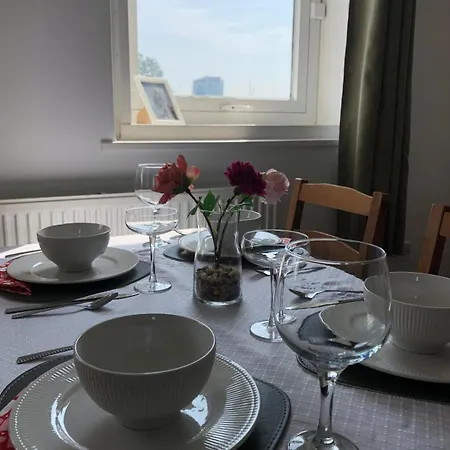 Comfy Entire Flat With City View Balcony In Regents Park, Camden, Central Londen Buitenkant foto