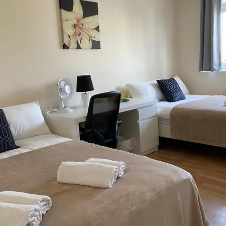Comfy Entire Flat With City View Balcony In Regents Park, Camden, Central Londen Buitenkant foto