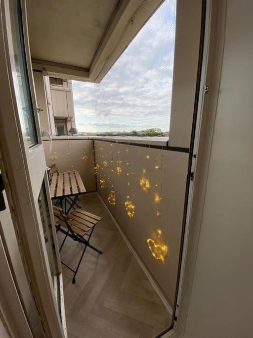 Appartamento Comfy Entire Flat With View Balcony In Regents Park, Camden, *